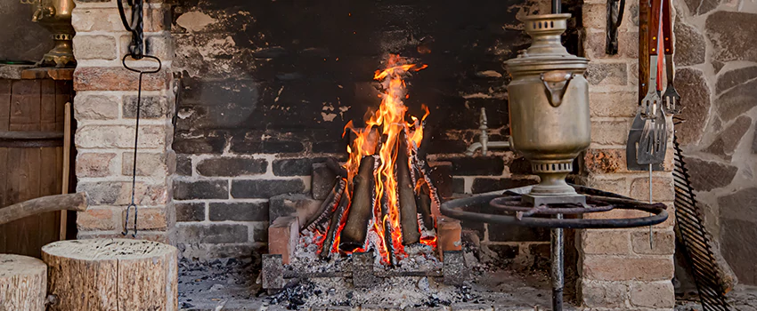 Traditional Fireplace Design Refurbishment Costs in St. Bernard, Quebec