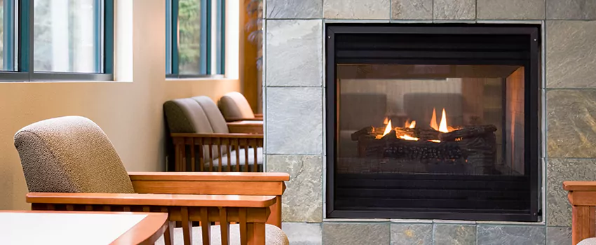 Smoky Effect Electric Fireplace Logs in St. Bernard, Quebec